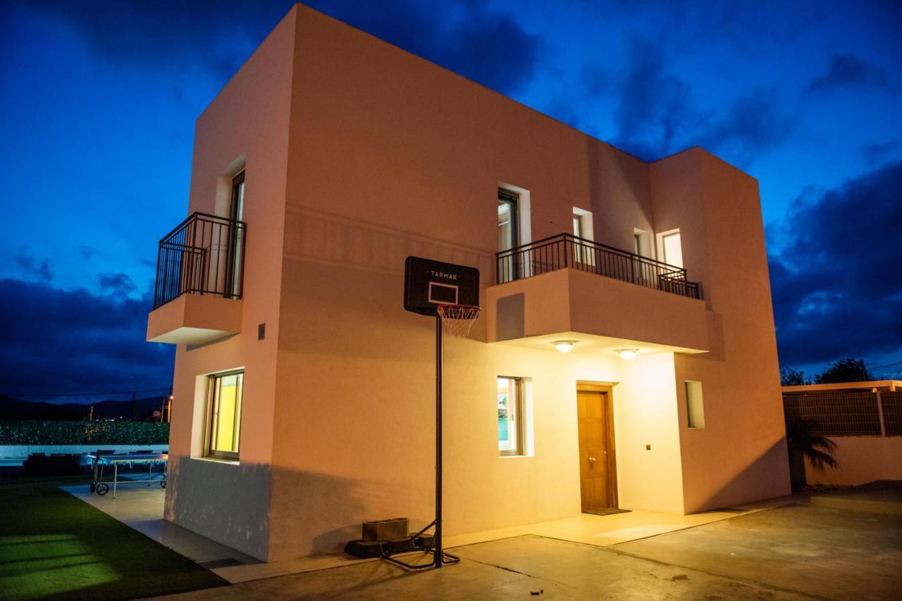 Villa Can Ramon سانتا أيُلاريا ذيس ريو المظهر الخارجي الصورة